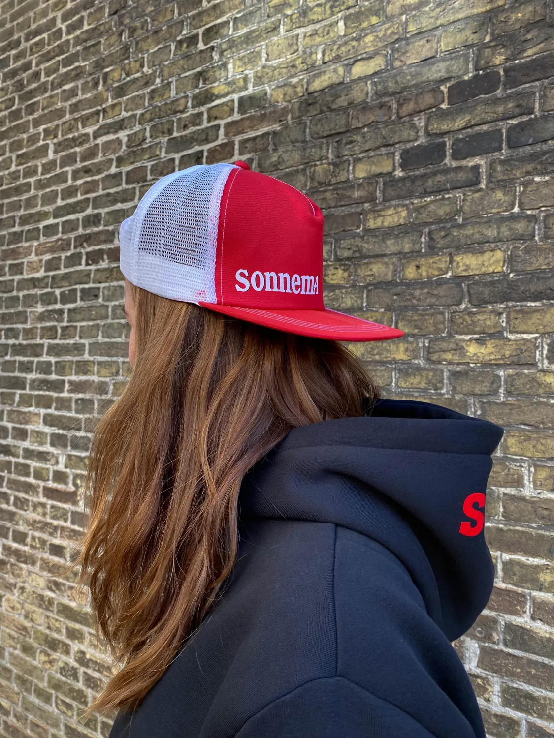 Sonnema Berenburg Truckerscap pet rood-wit one size