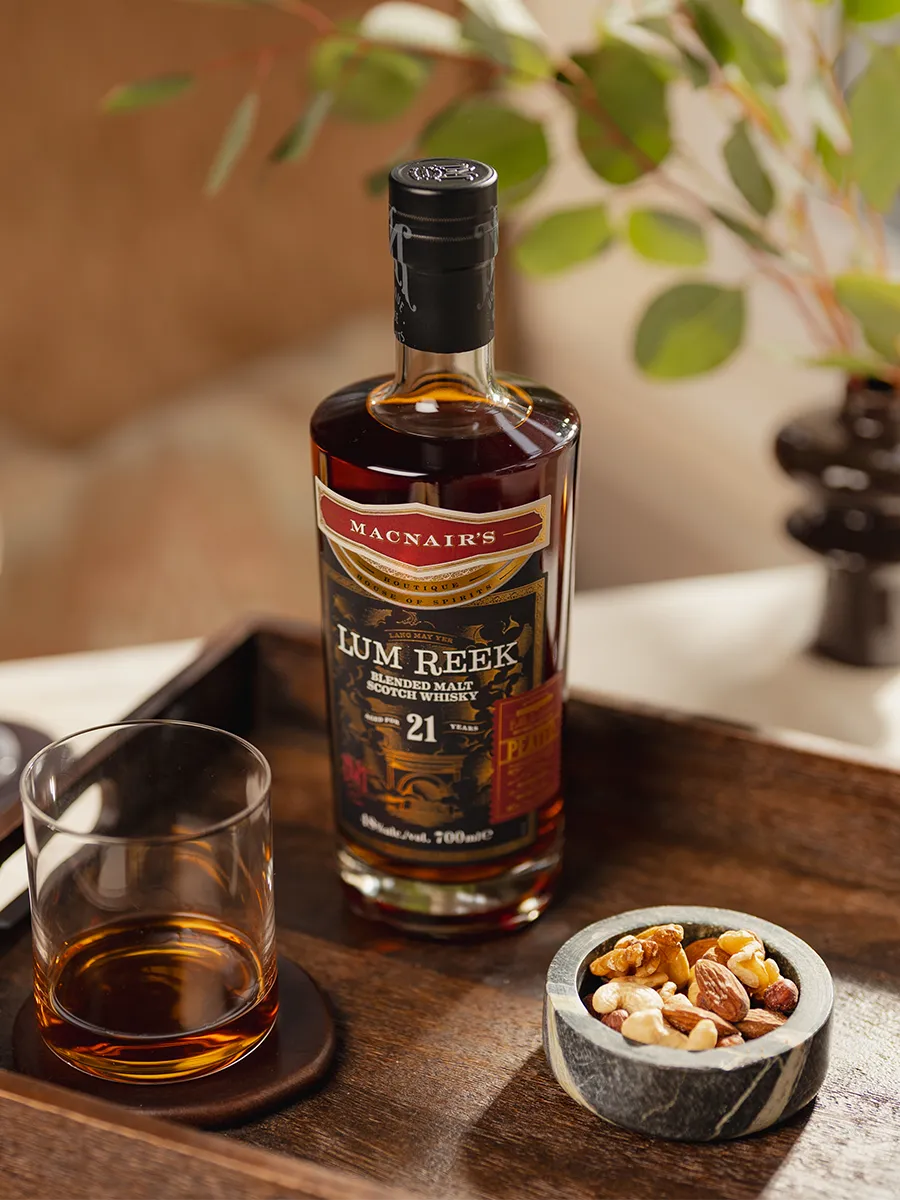 MacNair Lum Reek 21 jaar blended malt whisky Islay Speyside