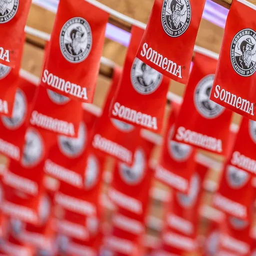 Sonnema Berenburg vlaggenlijn 5 meter rood wit zwart