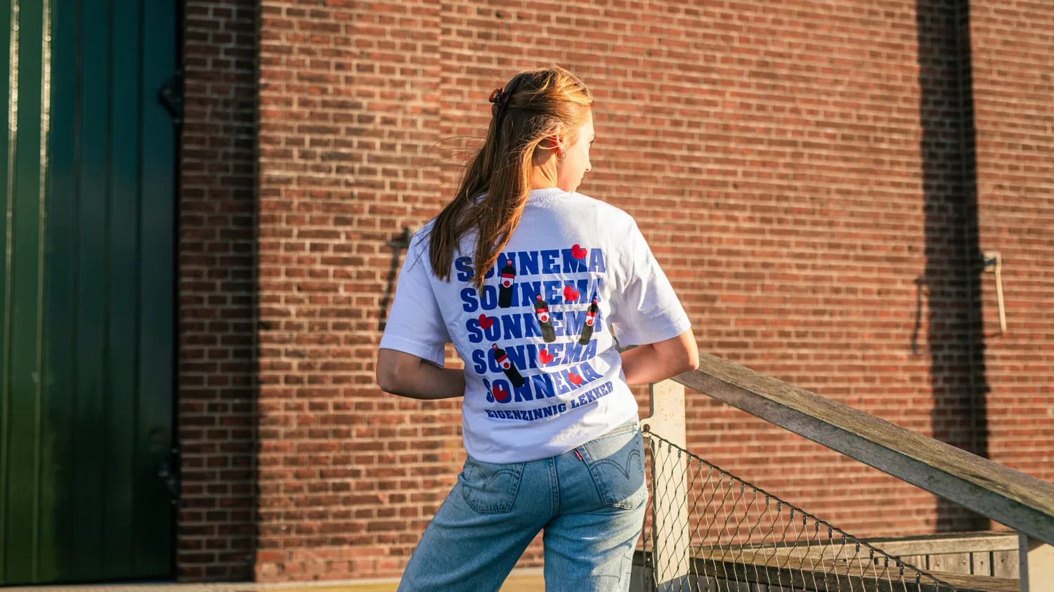 Sonnema Berenburg Fryslan shirt wit pompeblêd